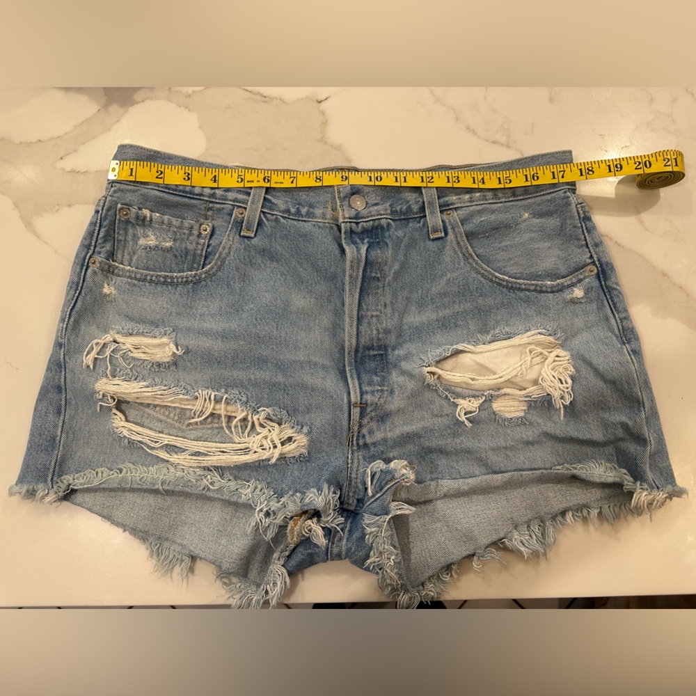 Levi’s 501 shorts